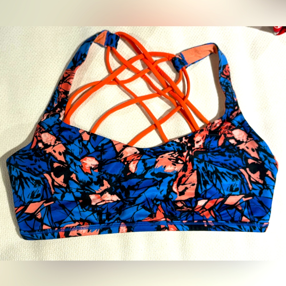 Lululemon Sports Bra - Size 6